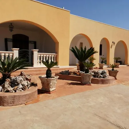 Enzosalento Apartmán *